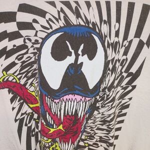 Marvel Venom T-shirt size XL in white with Venom design